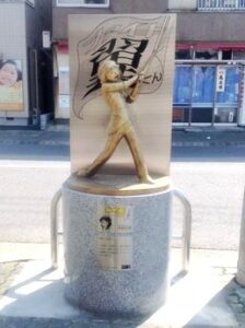 キャプテン翼銅像制作09